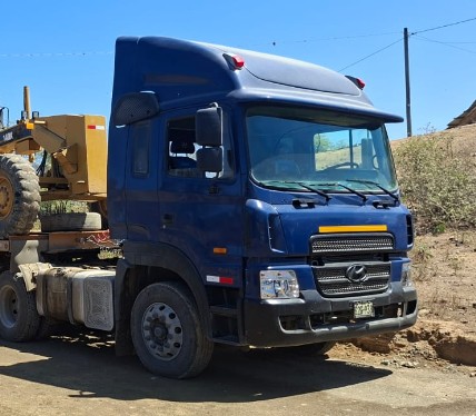 TRACTO HYUNDAI / HD 1000