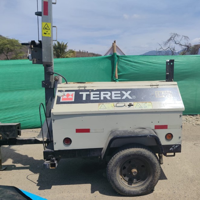 TORRE DE ILUMINACION TEREX / RL4