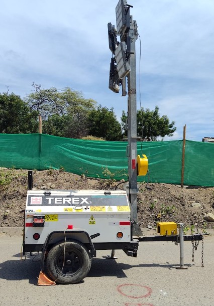 TORRE DE ILUMINACION TEREX / RL4